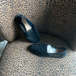 NWOB BOBs by Sketchers black canvas flats size 8